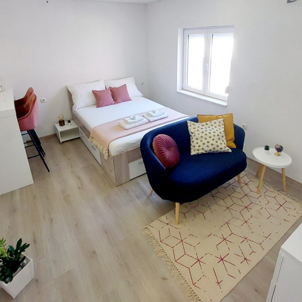 Studio apartment Charly, Apartments Charly Betina