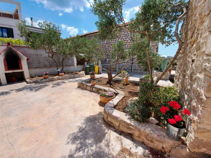 Apartmani Charly, Apartments Charly Betina